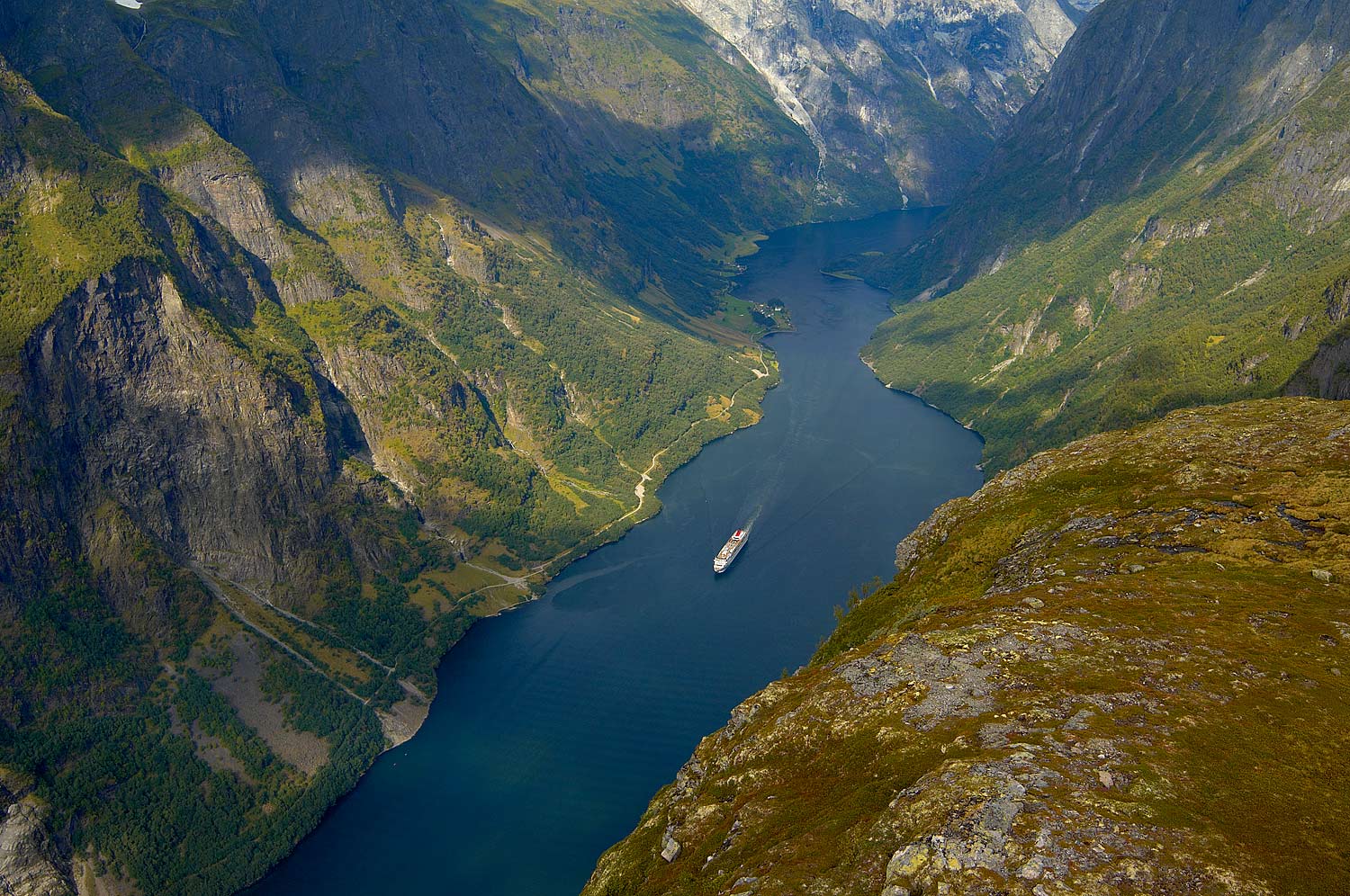 Cruise liner Braemar aerial shoot Norway